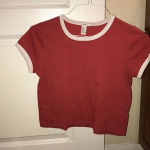 Red cropped tee